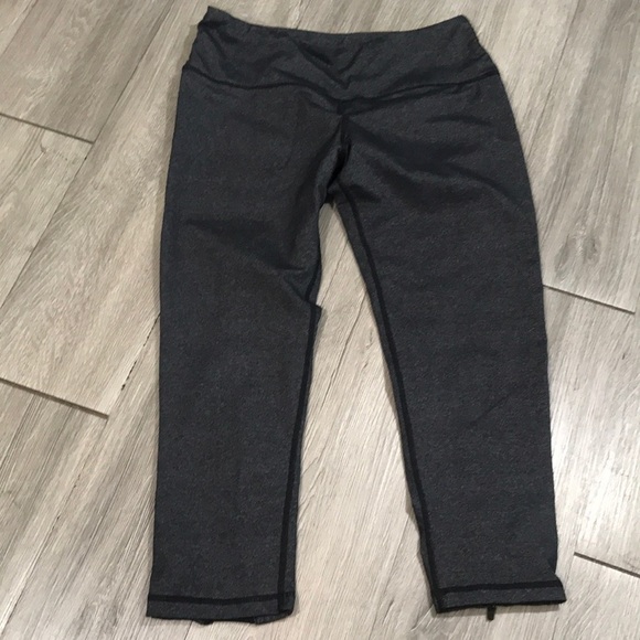 Lululemon Dark Heather Gray 21” Leggings with Zippers back bottom of legs - Picture 1 of 9